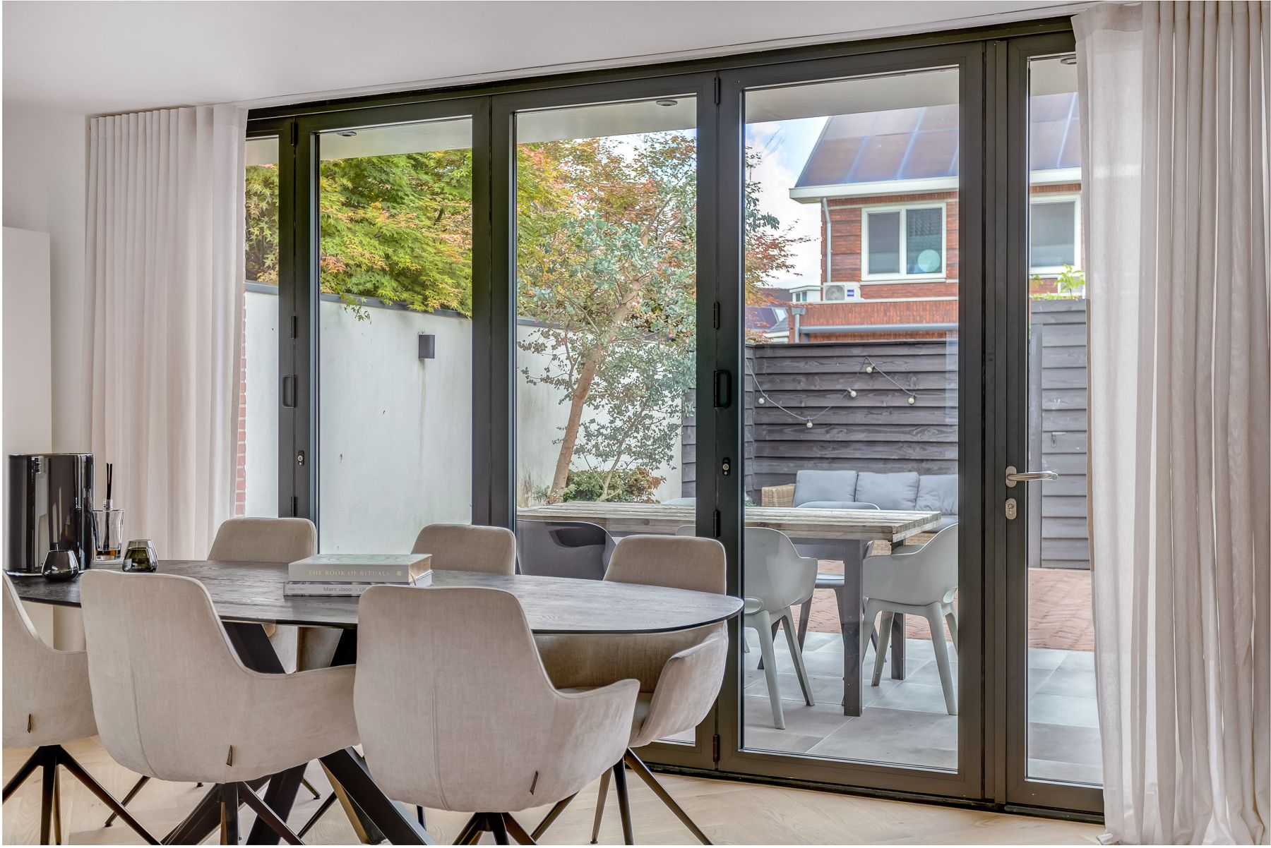 Photo 18 of Terheijdenseweg 110