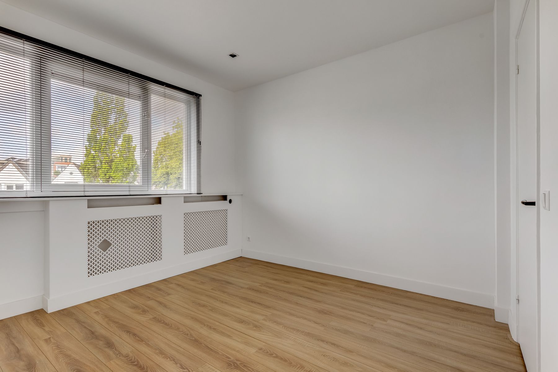 Photo 27 of Terheijdenseweg 110