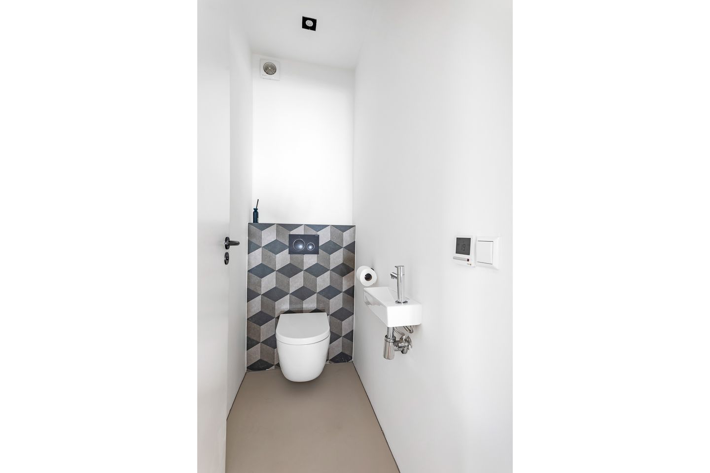 Photo 29 of Terheijdenseweg 110