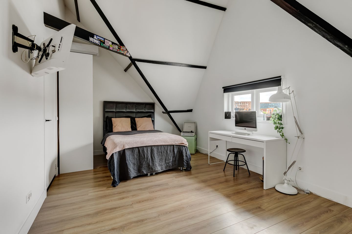 Photo 34 of Terheijdenseweg 110