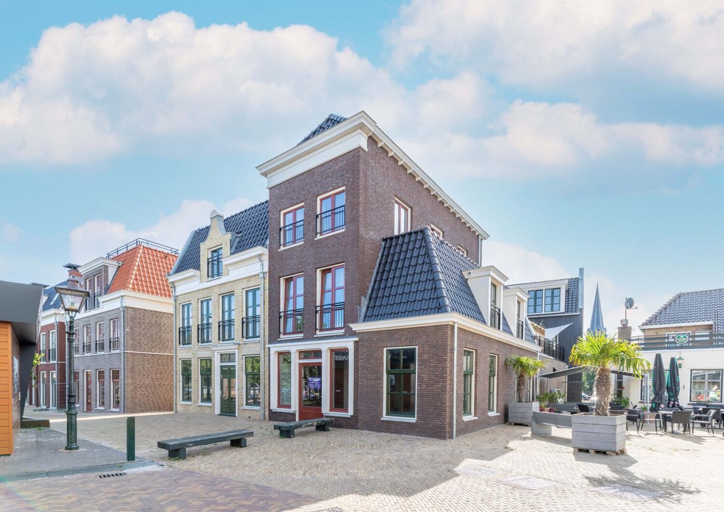 Bekijk foto 1 van Markt 9