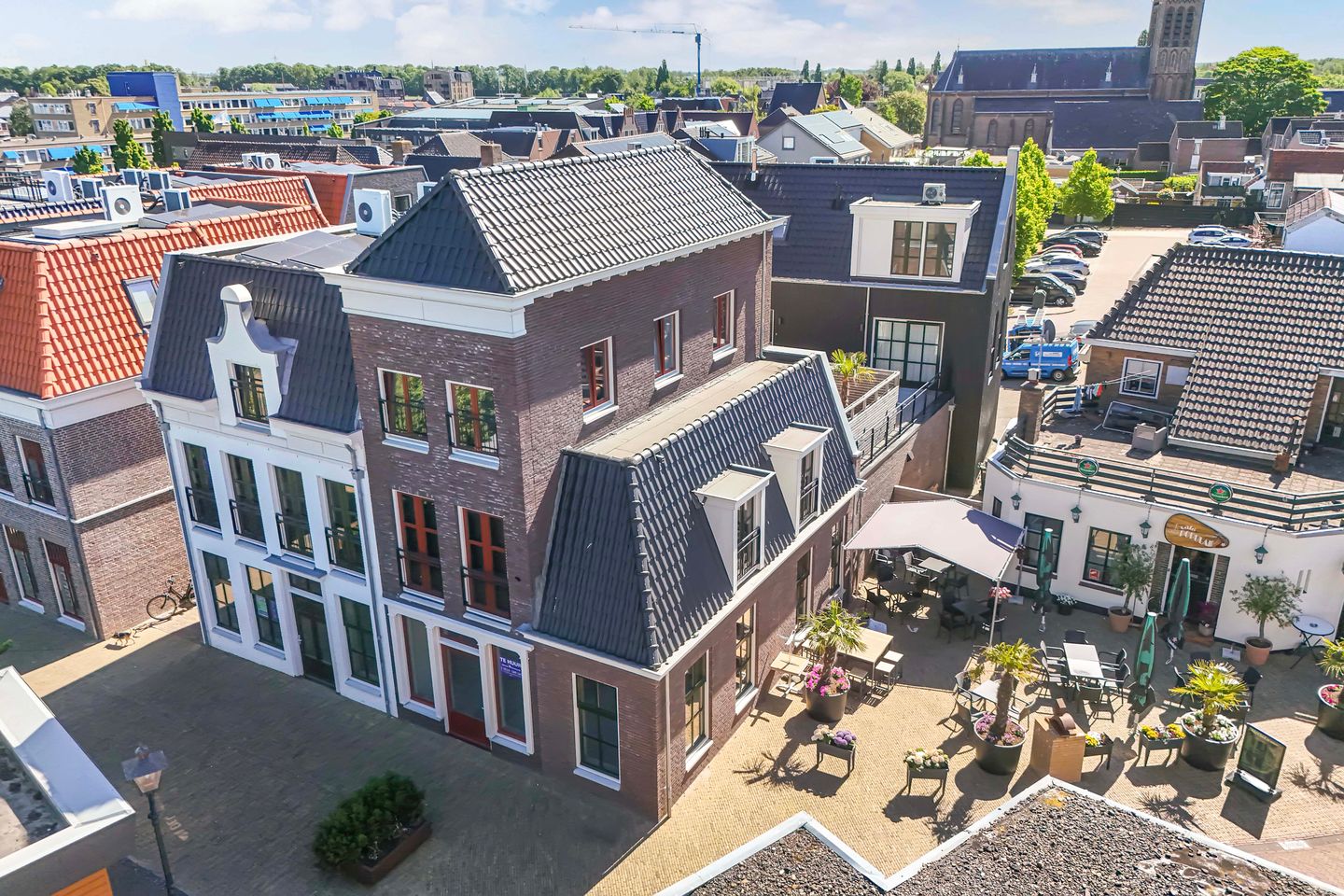 Bekijk foto 4 van Markt 9