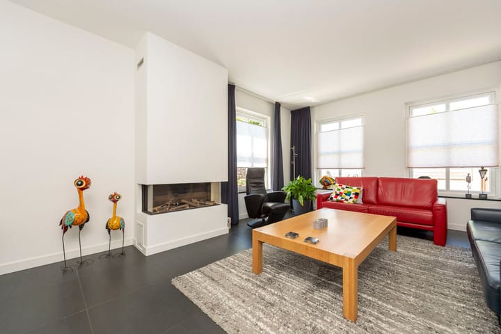 Foto 2 van Weegbree 32