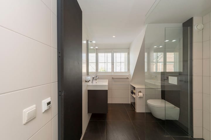 Foto 4 van Weegbree 32