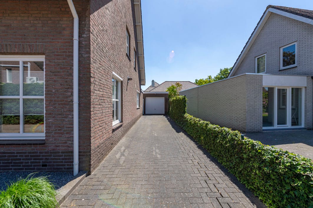 Foto 41 van Weegbree 32