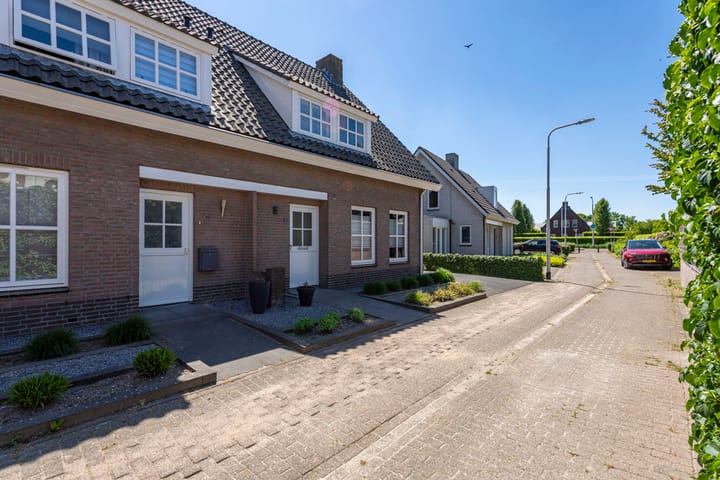 Foto 42 van Weegbree 32