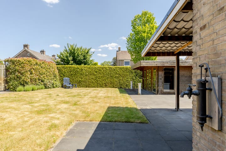 Foto 25 van Vincent van Goghstraat 1