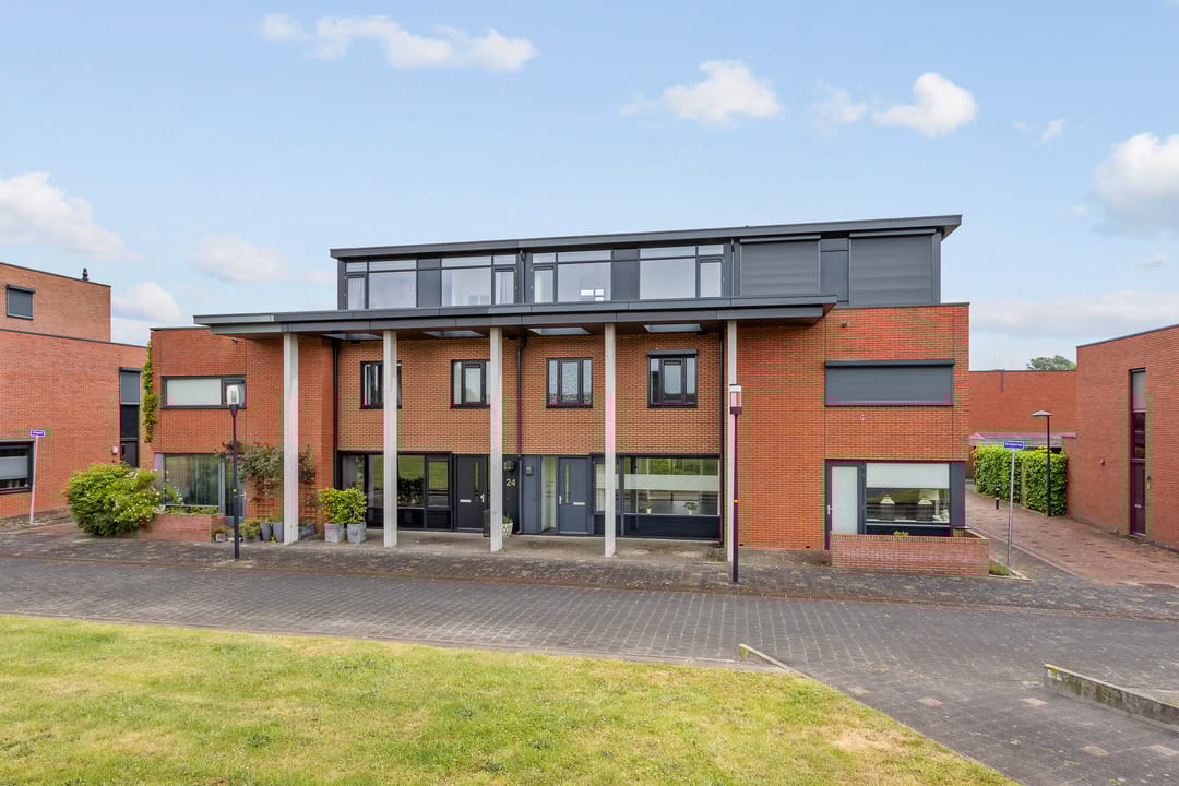 Photo 1 of Kokerjuffer 22