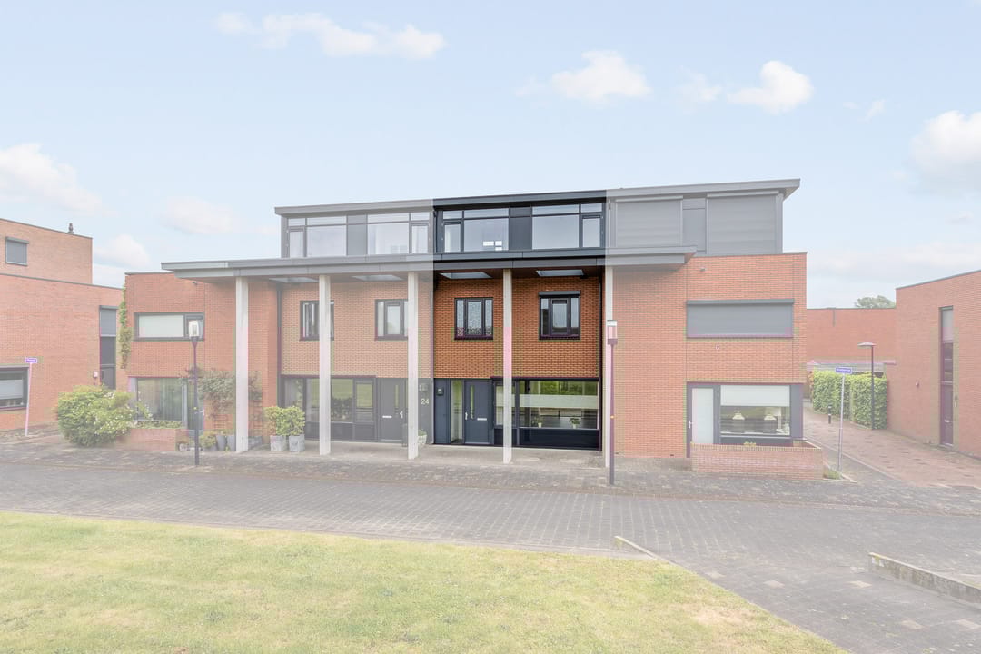 Photo 2 of Kokerjuffer 22