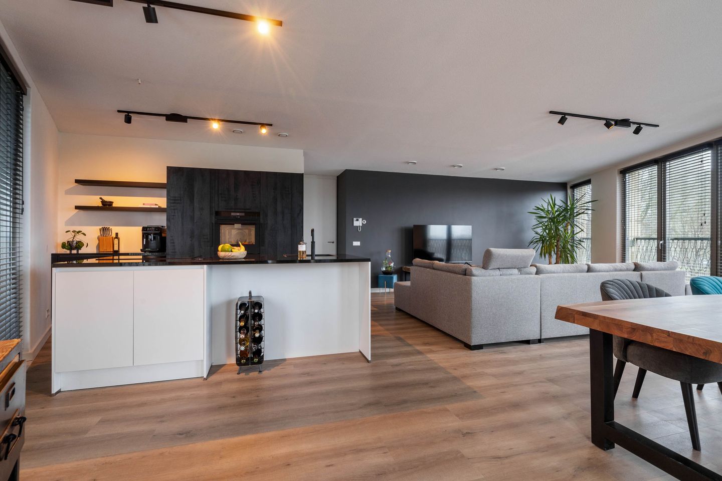 Photo 14 of Terheijdenstraat 130