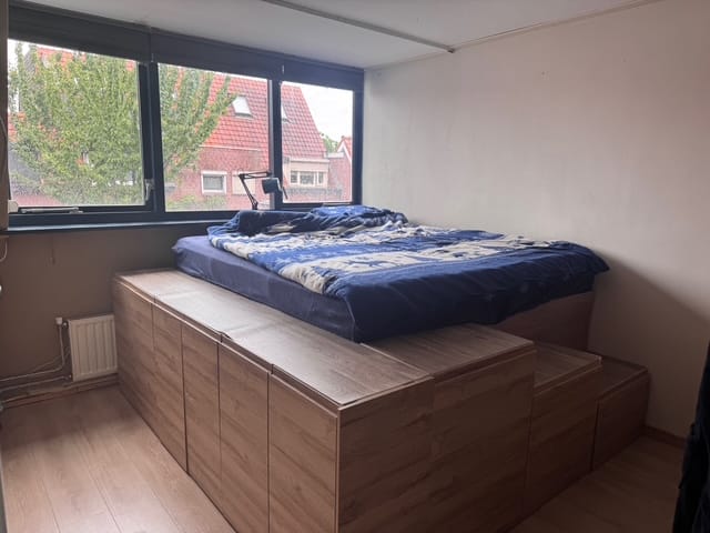 Photo 11 of Maarten Trompstraat 31