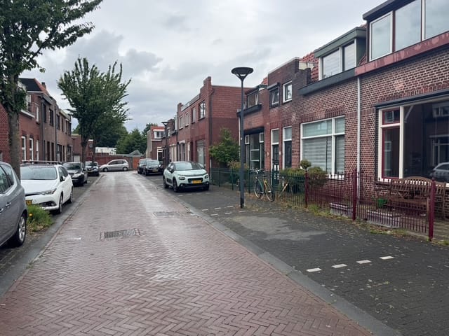 Photo 17 of Maarten Trompstraat 31