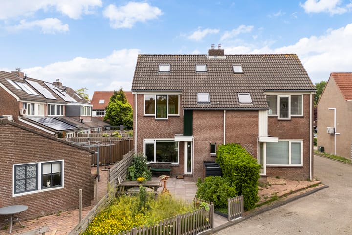 Bekijk foto van Sjaerdemaslot 27