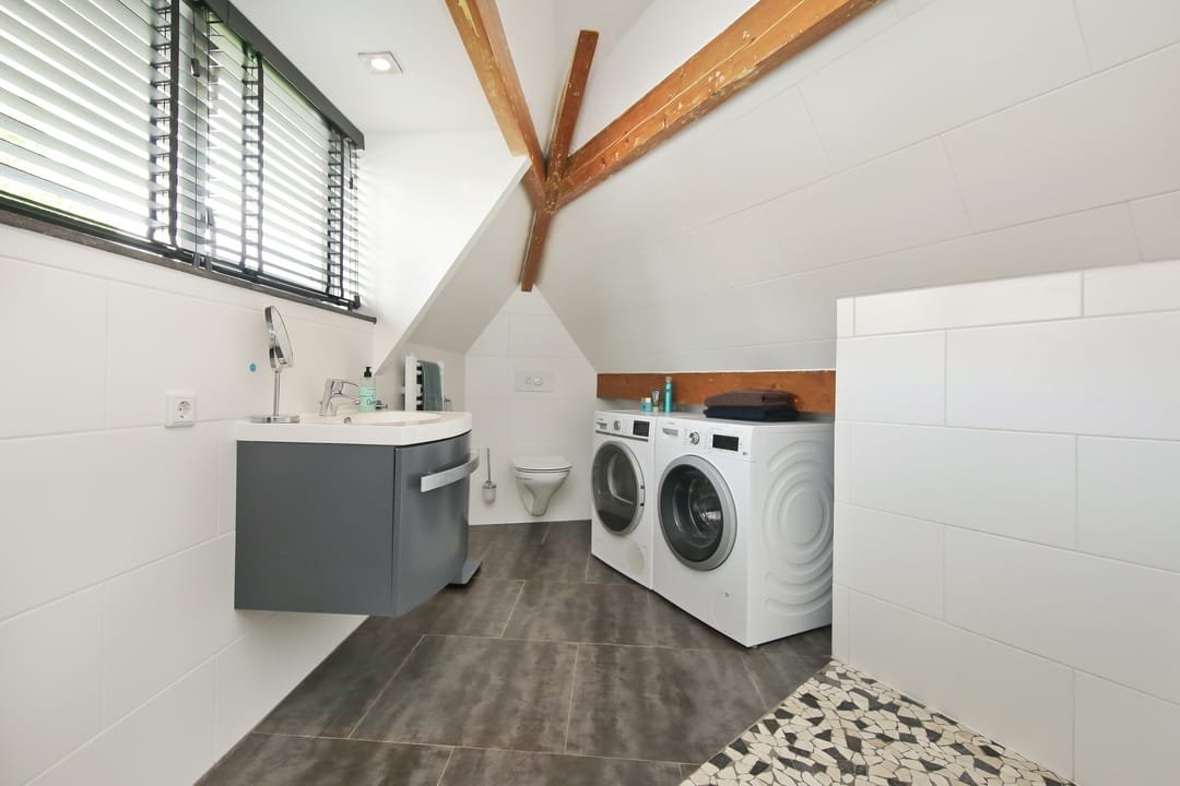 Foto 41 van Middenweg 80