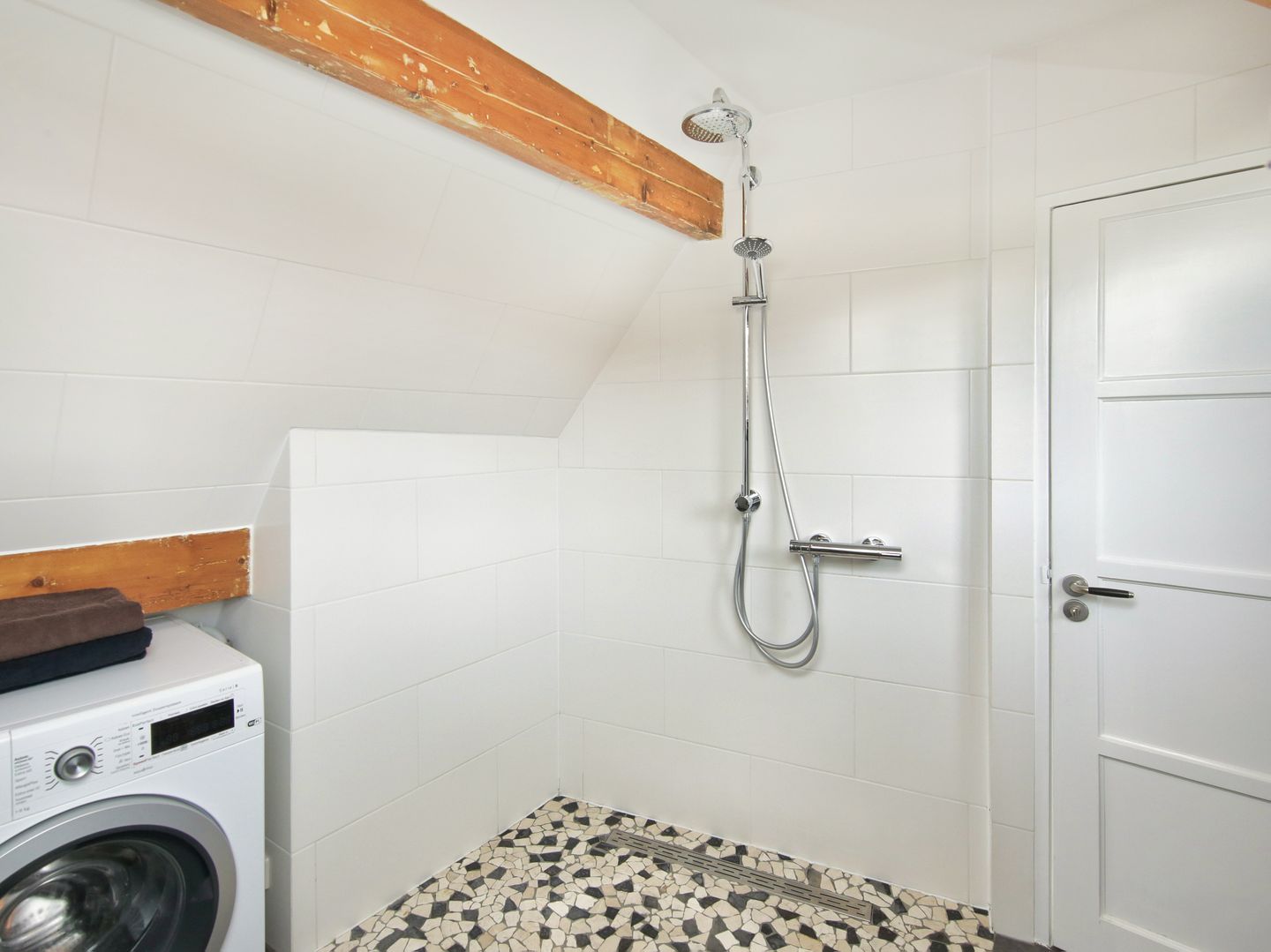 Foto 44 van Middenweg 80