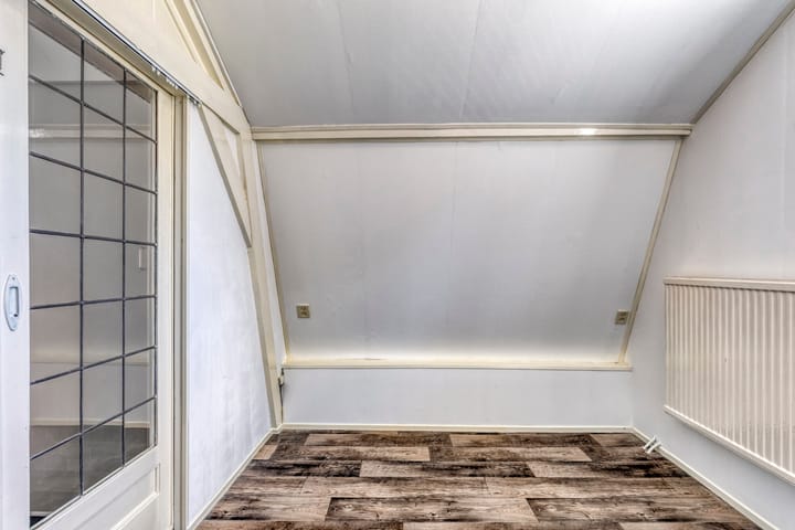 Foto 19 van Ooststraat 10