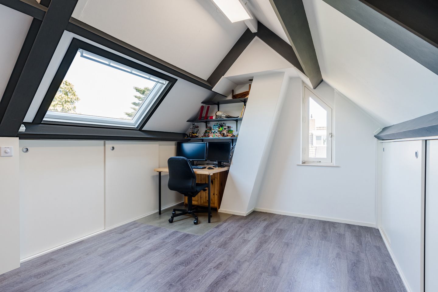 Foto 29 van Van den Waarsenburglaan 15