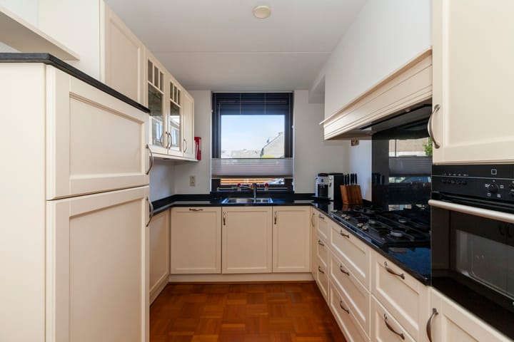 Foto 12 van Zeelt 100