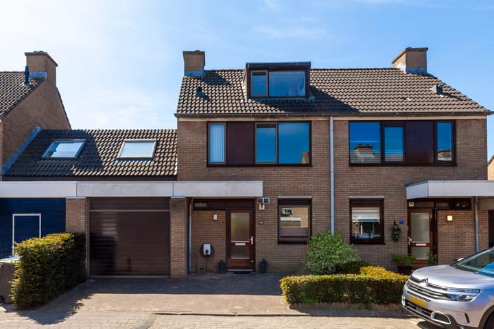 Foto 44 van Zeelt 100