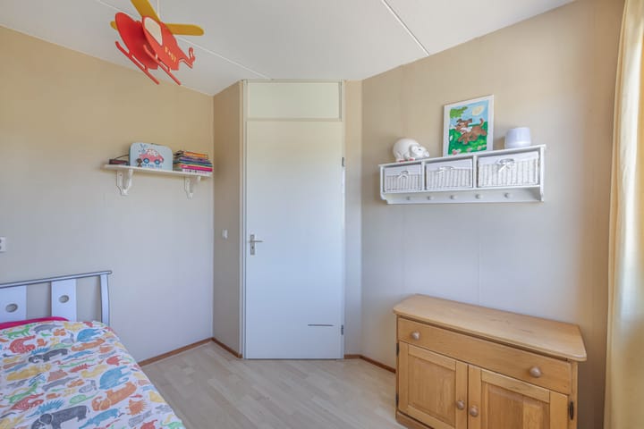 Foto 22 van Tholen 8