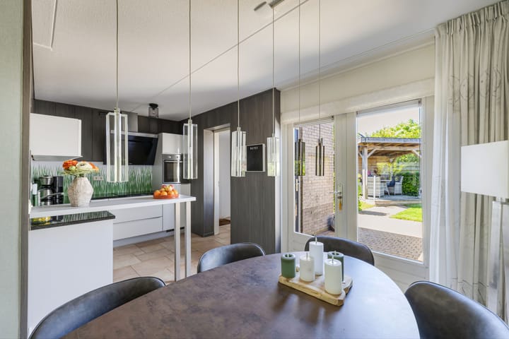 Foto 11 van Tholen 8