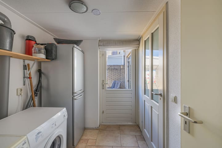 Foto 16 van Tholen 8