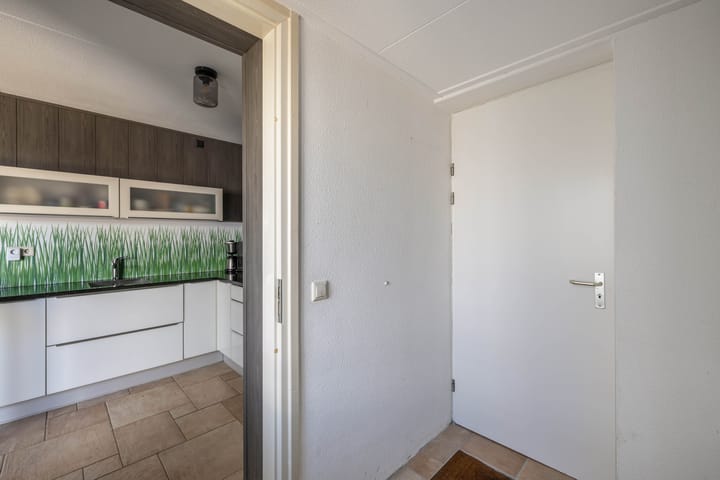 Foto 15 van Tholen 8