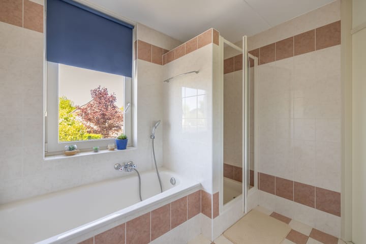 Foto 24 van Tholen 8