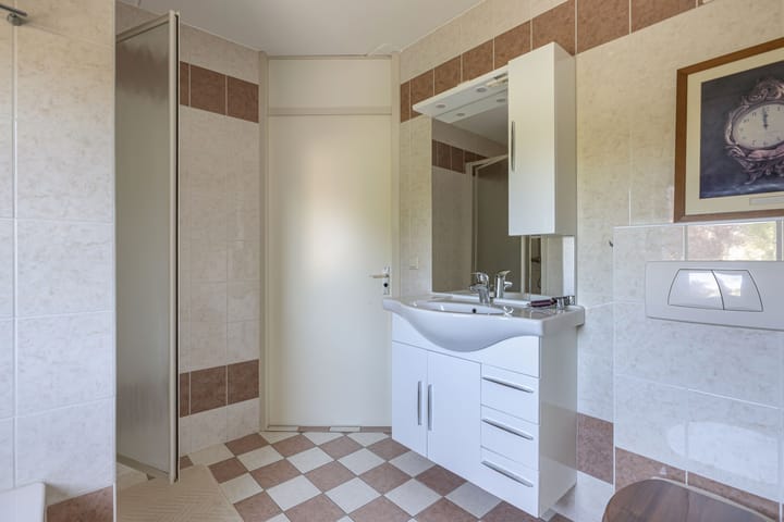 Foto 25 van Tholen 8