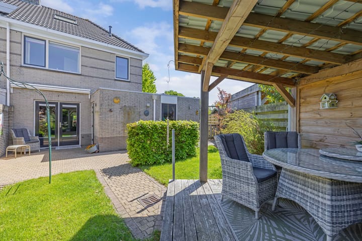 Foto 32 van Tholen 8