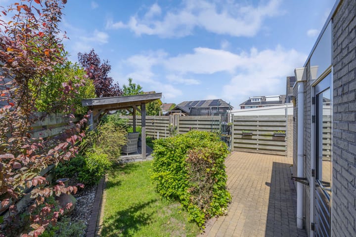 Foto 34 van Tholen 8