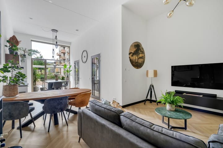 Foto 10 van Romestraat 42