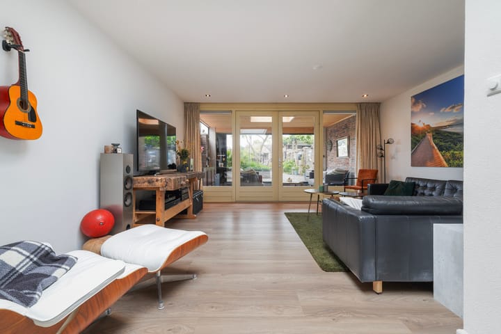 Foto 15 van Molenstraat 37