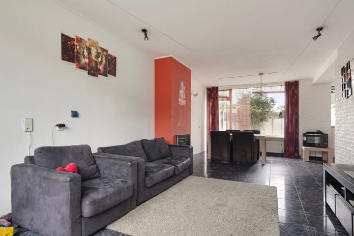 Photo 5 of Azaleastraat 16