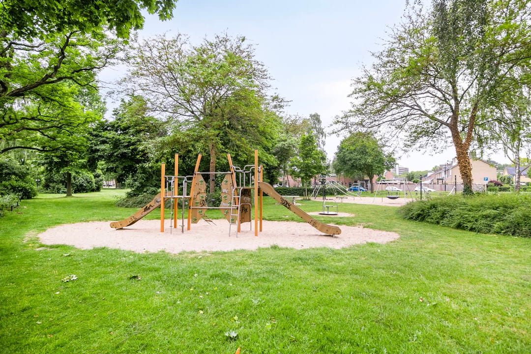 Foto 32 van Azaleastraat 16