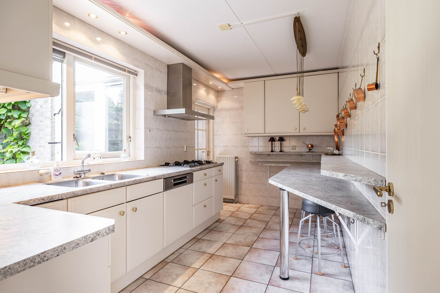 Photo 34 of A. Jacobsstraat 169