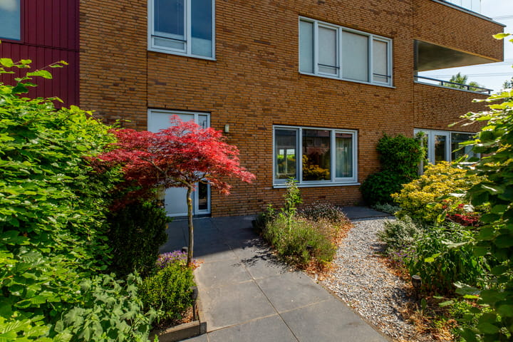 Foto 2 van Pierre Cardinstraat 54