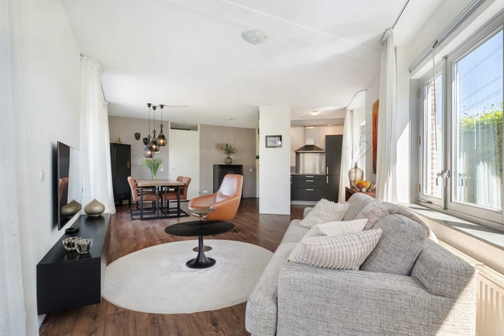 Foto 12 van Pierre Cardinstraat 54