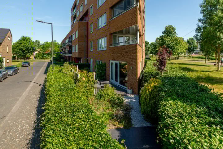 Foto 32 van Pierre Cardinstraat 54