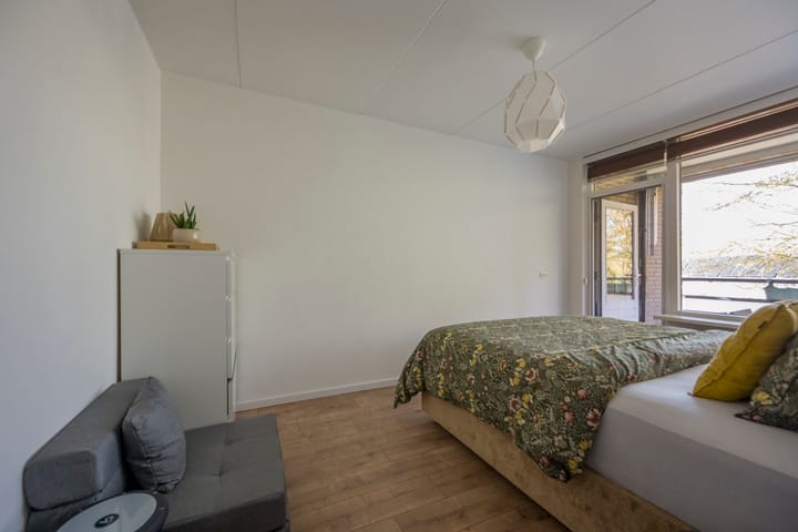 Foto 13 van Van Oldenbarneveltstraat 511