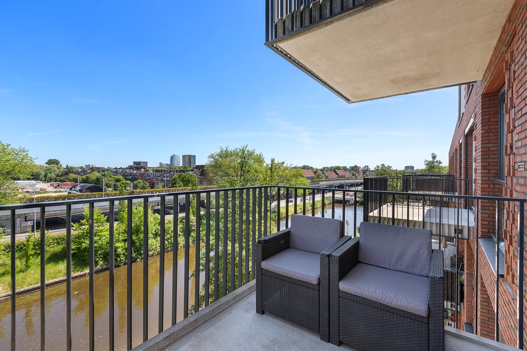 Foto 32 van James Wattstraat 85