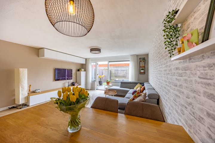 Foto 7 van Middenweg 88