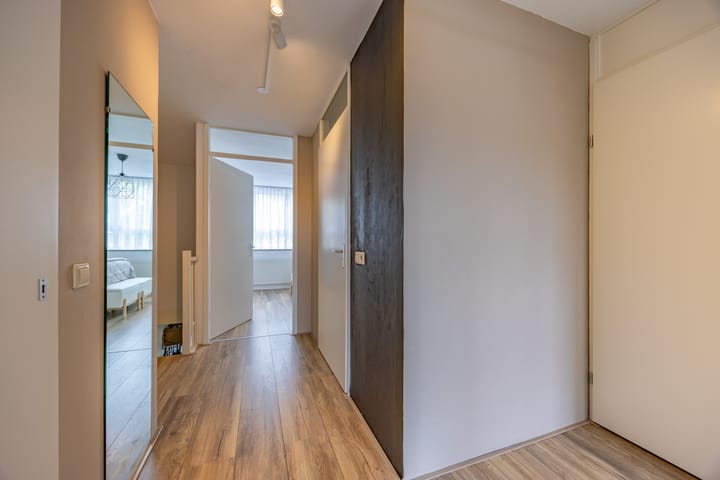 Foto 18 van Middenweg 88