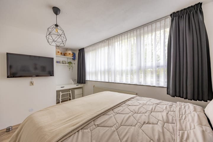 Foto 22 van Middenweg 88