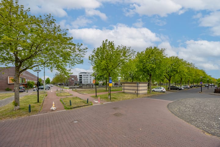 Foto 42 van Middenweg 88