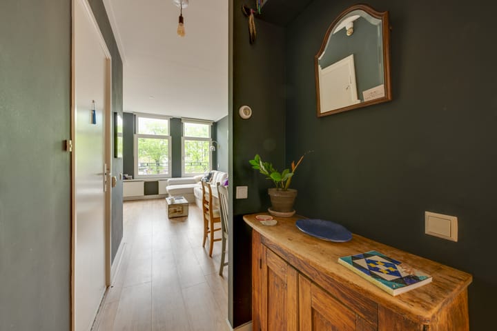 Foto 6 van Van Limburg Stirumplein 24-2