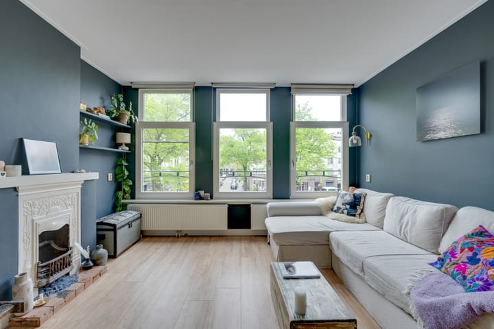 Foto 8 van Van Limburg Stirumplein 24-2