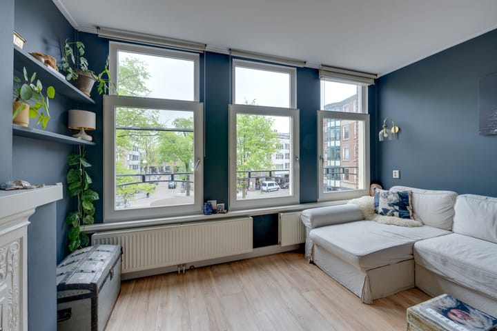 Foto 11 van Van Limburg Stirumplein 24-2