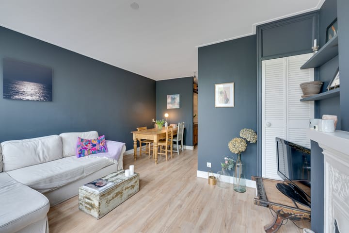 Foto 13 van Van Limburg Stirumplein 24-2