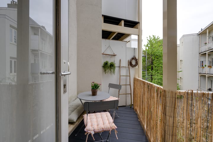 Foto 27 van Van Limburg Stirumplein 24-2